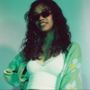 Meet your Posher, Ariana